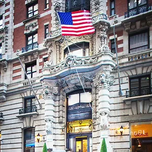 The At Fifth Avenue 3* New York