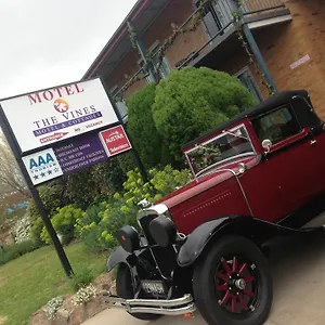 The Vines & Stanthorpe