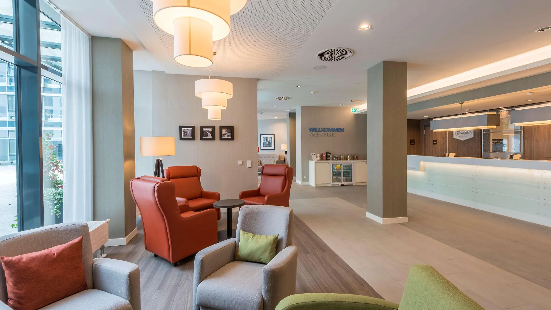 Hampton By Hilton Munich City West 3*,