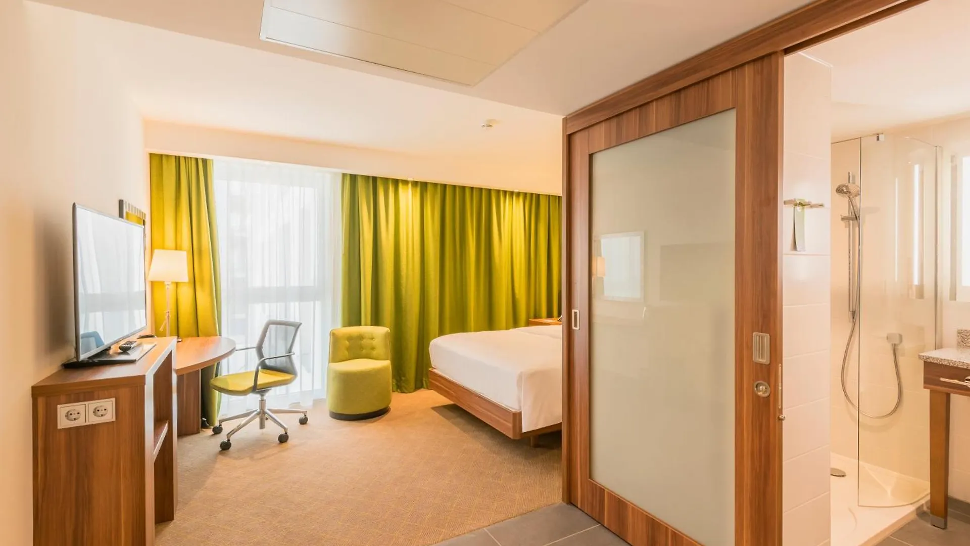 Hampton By Hilton Munich City West